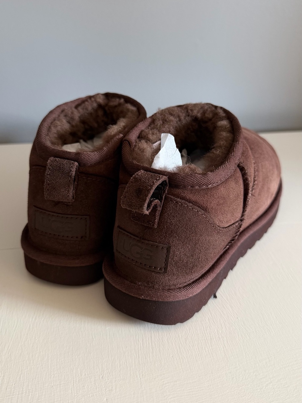 UGG Women’s Classic Ultra Mini Boot - Picture 2 of 3